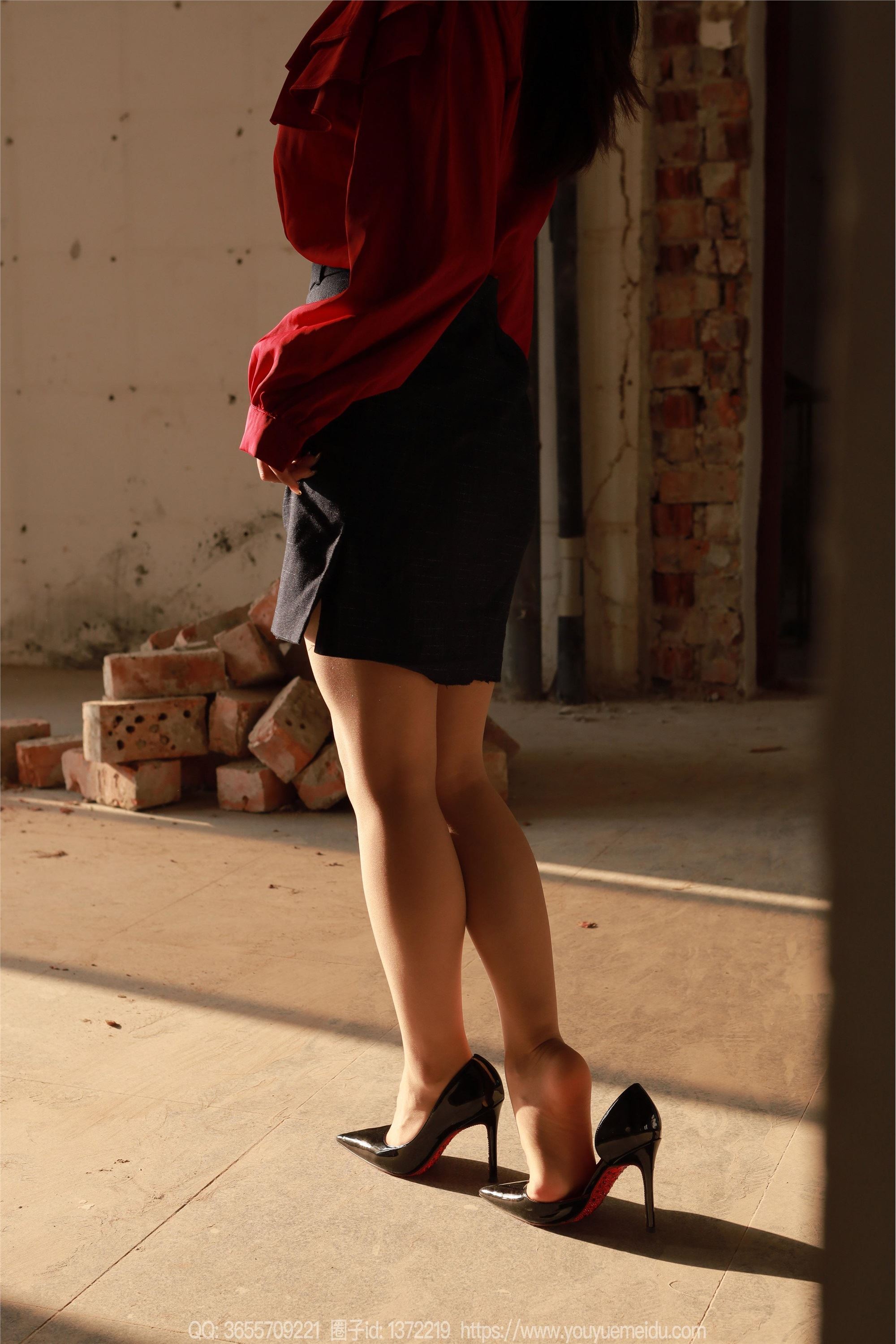 IESS异思趣向  2025.01.17 丝享家 1953 兔兔《工地的秘密》